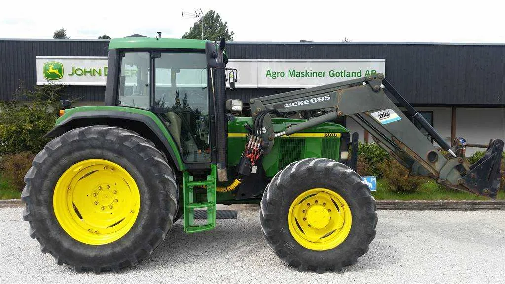 john deere 6910 harvester specs