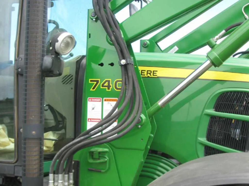 john deere 740 loader specs