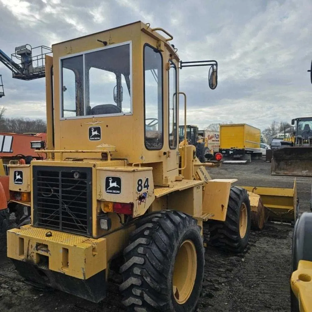john deere 84 loader specs
