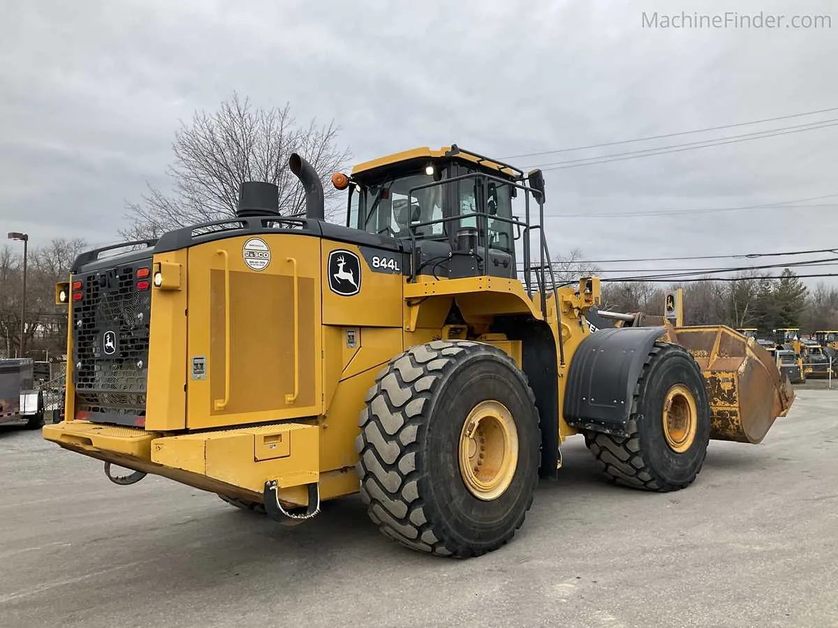 john deere 844 specs