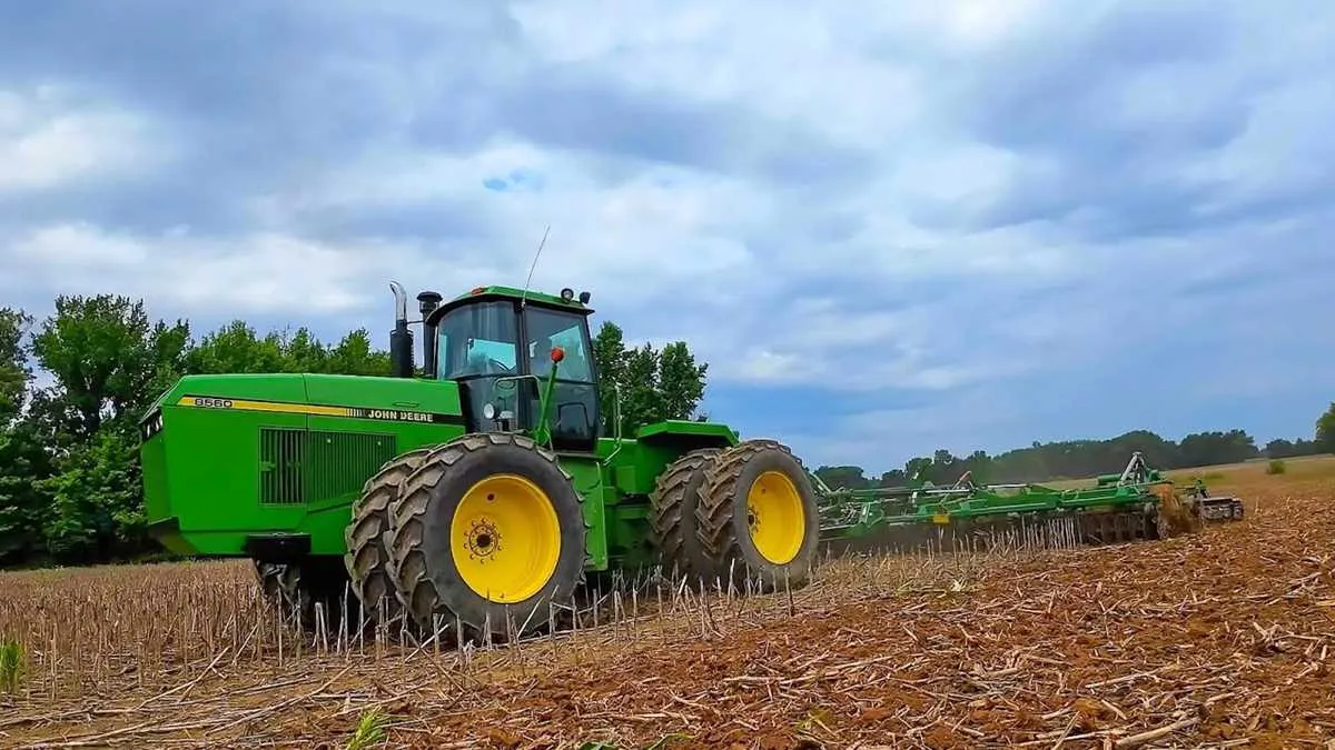 john deere 8560 tractor specs