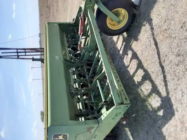 john deere 9300 drill specs