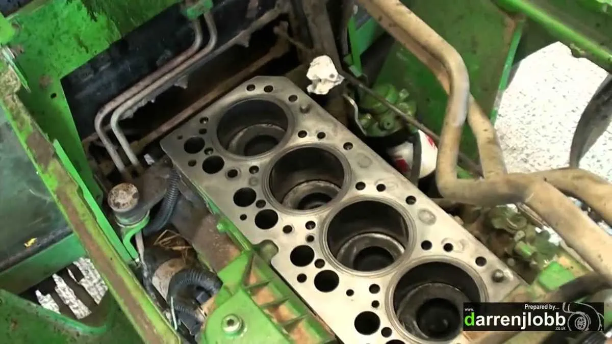john deere 950 engine torque specs