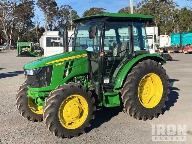 john deere cab 5075e 4wd specs