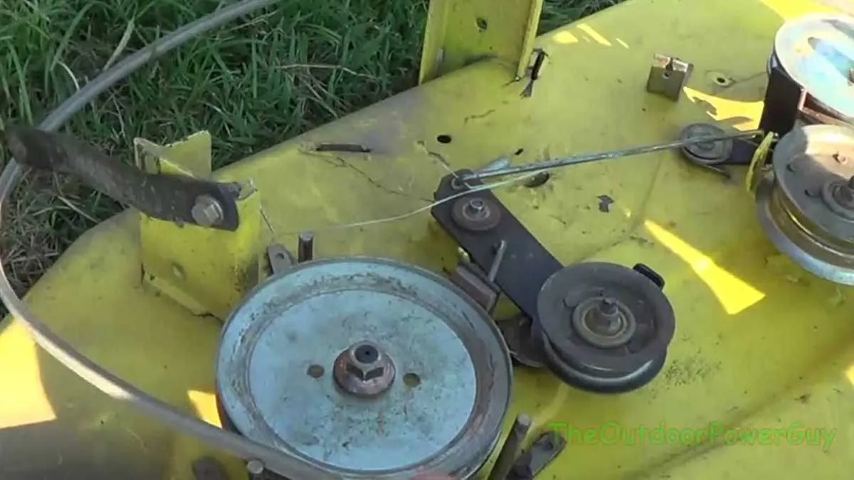 john deere la 100 series deck belt specs