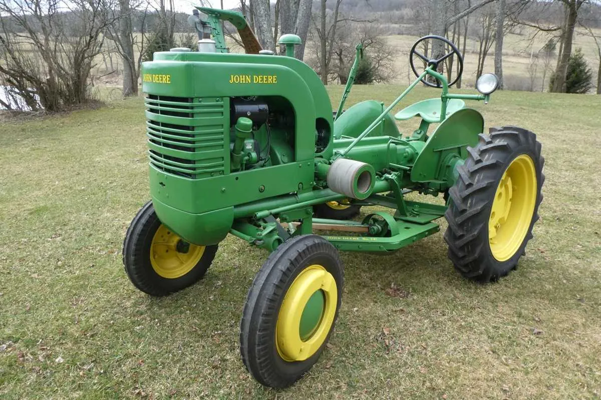 john deere la tractor specs