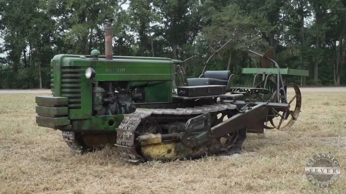 john deere mc crawler specs