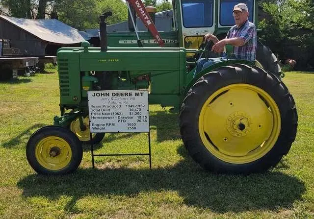 john deere model mt specs