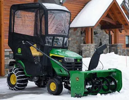 john deere s100 vs john deere s120 lawn tractor specs