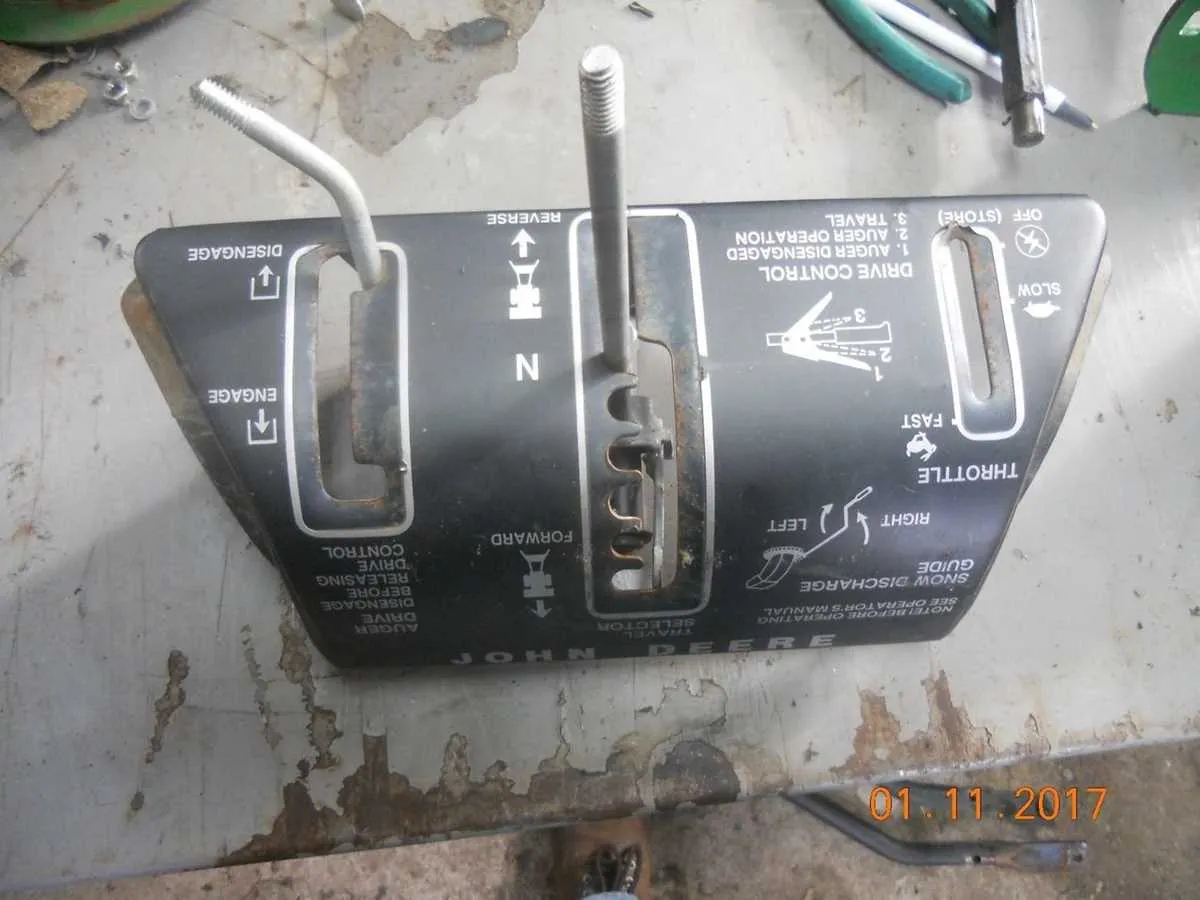 john deere snow thrower 826 specs