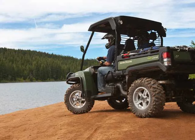 john deere utv gator 825i specs