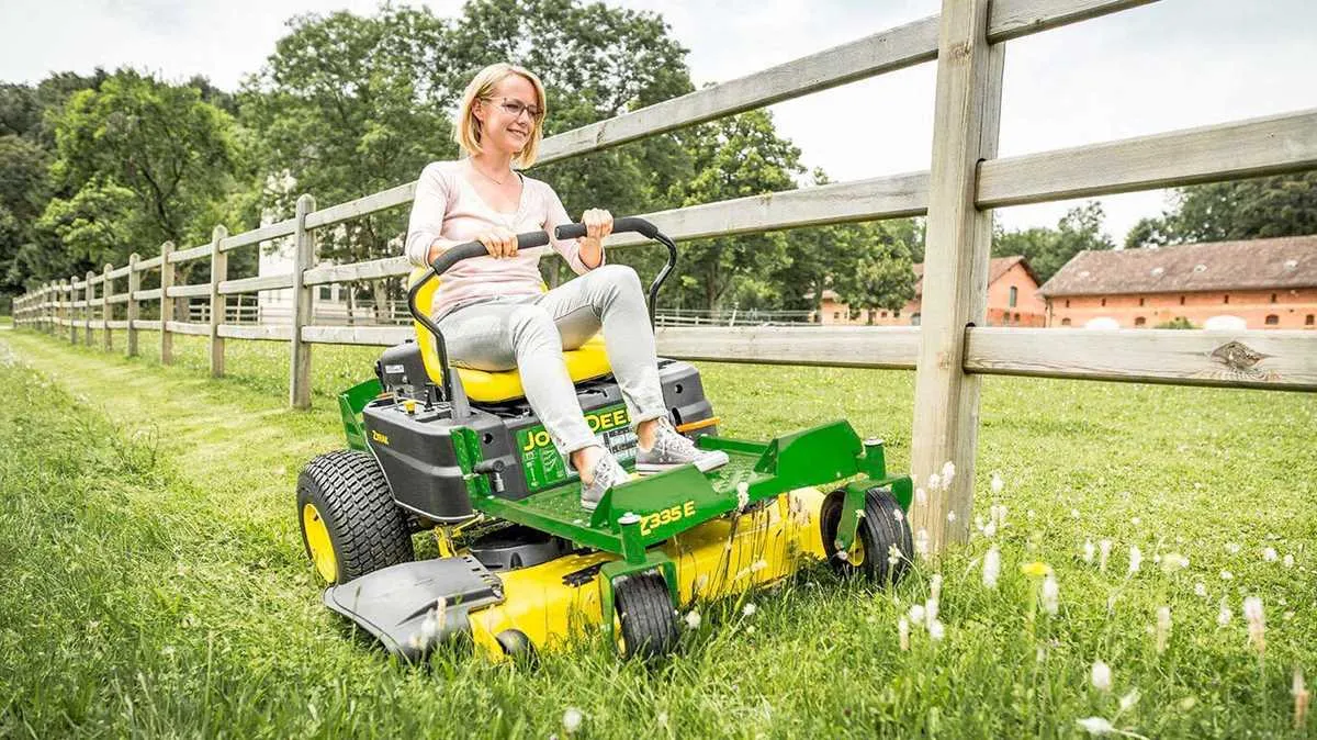 john deere z335 specs