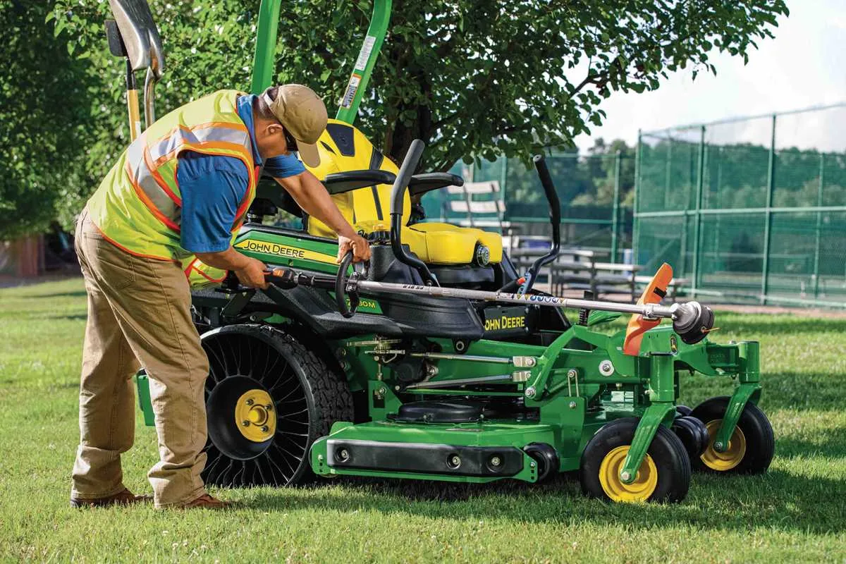 john deere z900 specs