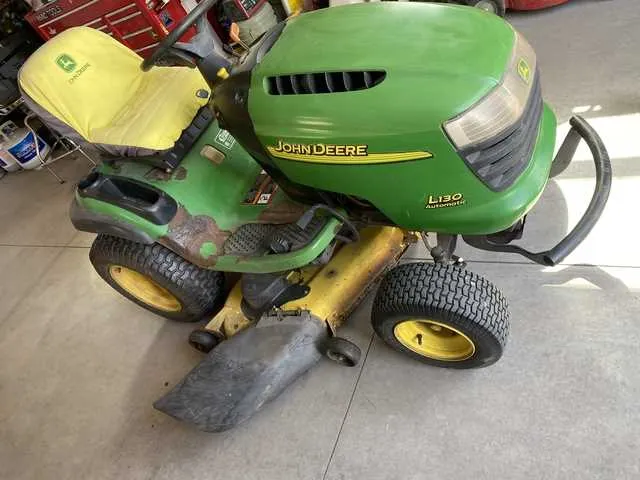 l130 john deere specs