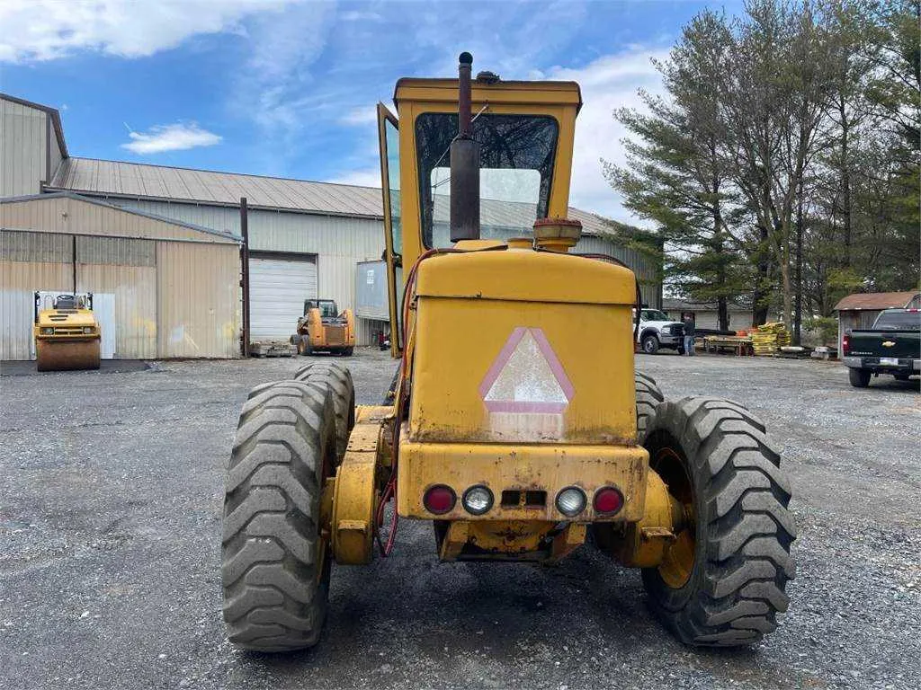 ritchie spec on 1985 john deere 570a motor grader
