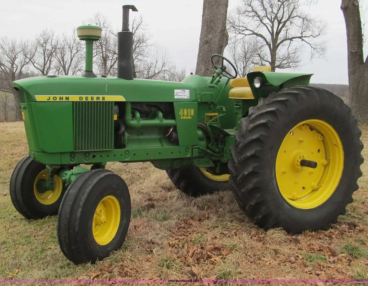 spec john deere 4010