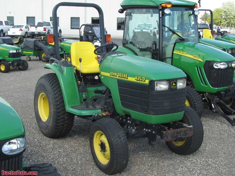 specs for john deere 4200