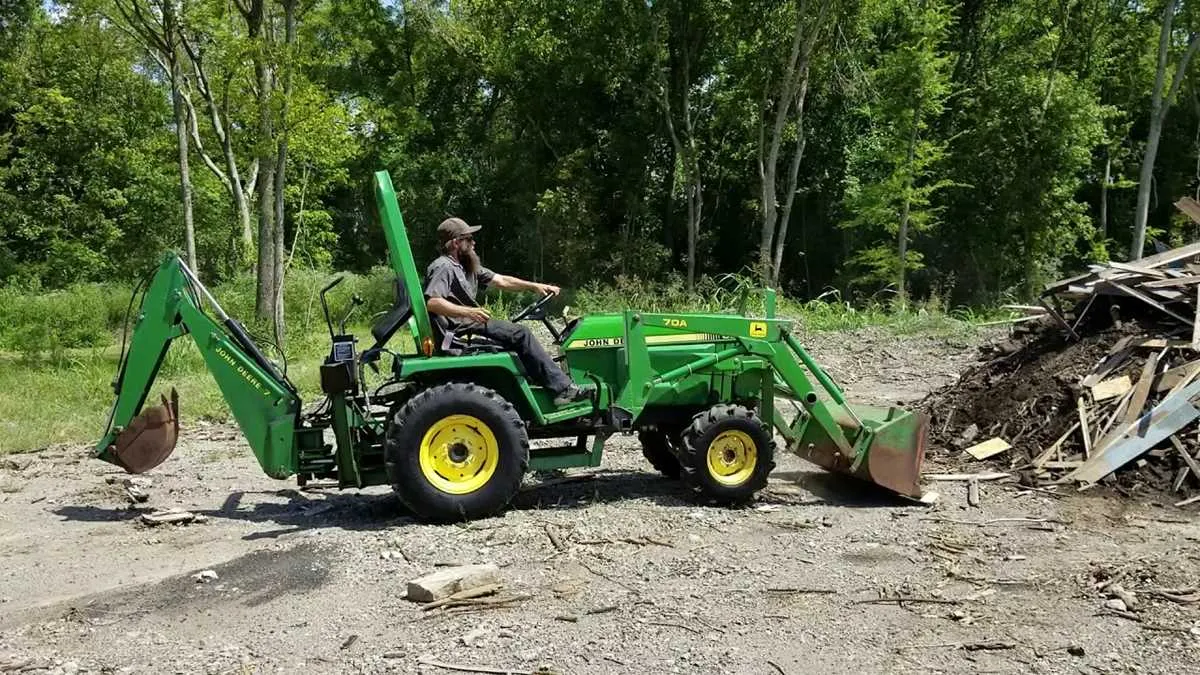 specs on john deere 855