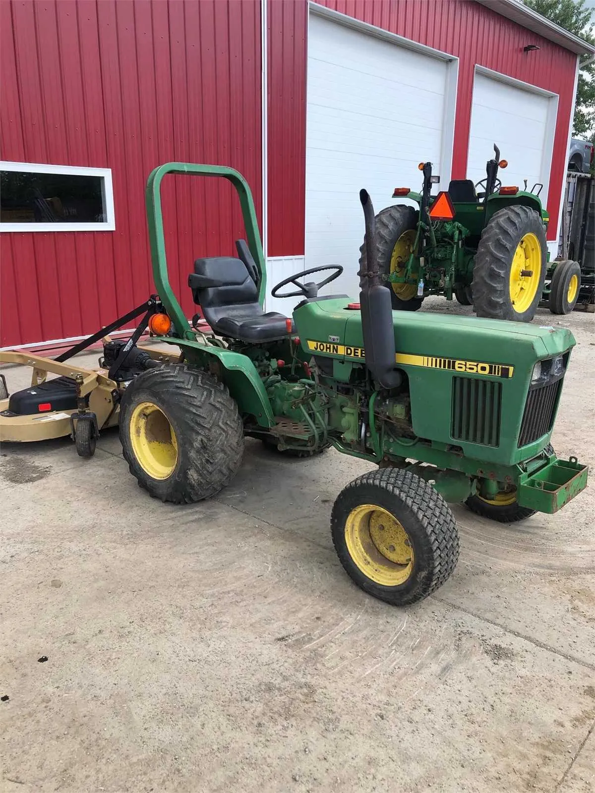 john deere 650 tractor specs