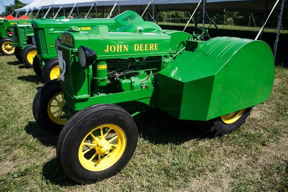 ar john deere tractor specs