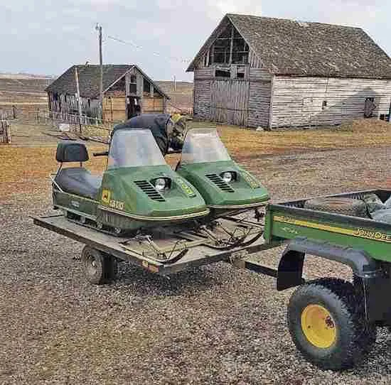 john deere snowmobile specs