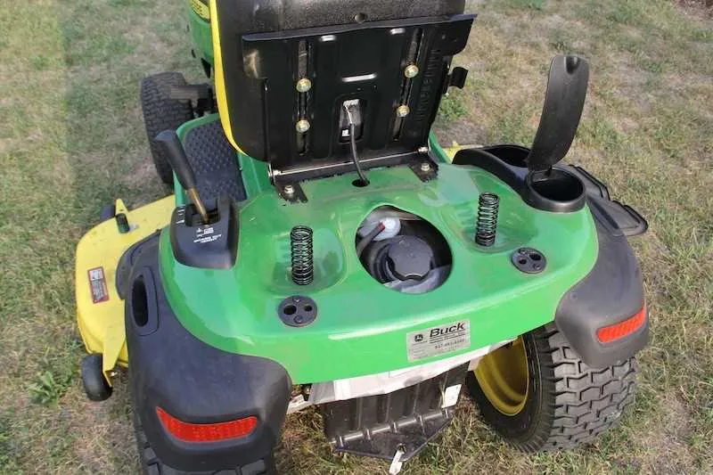 john deere d170 motor specs
