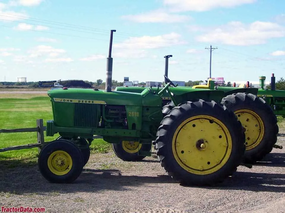 john deere 2510 diesel specs