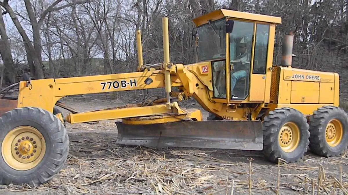 john deere 770b grader specs
