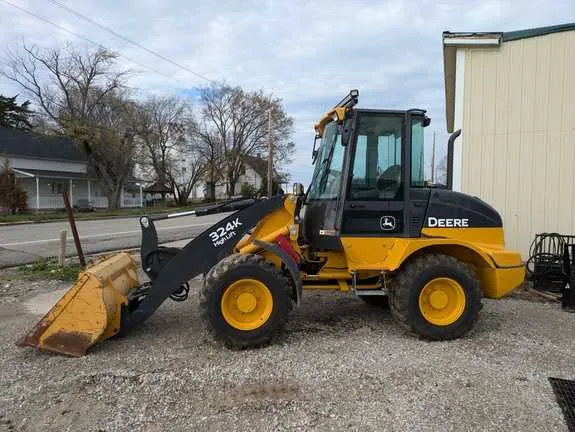324k john deere specs