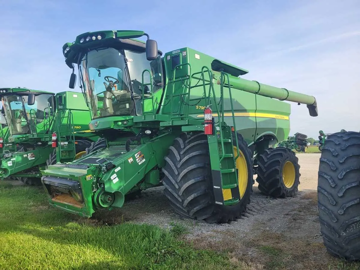 john deere 3351 specs