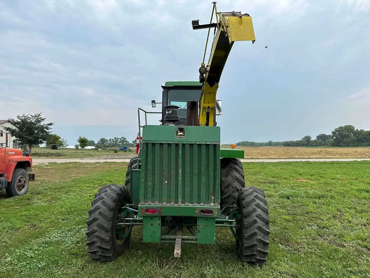 john deere 5820 chopper specs