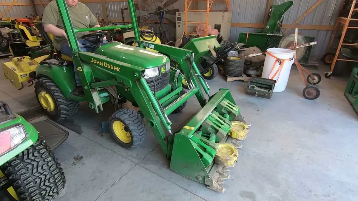 how much does a john deer 45 loader specs