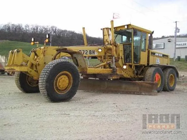 john deere 772b grader specs