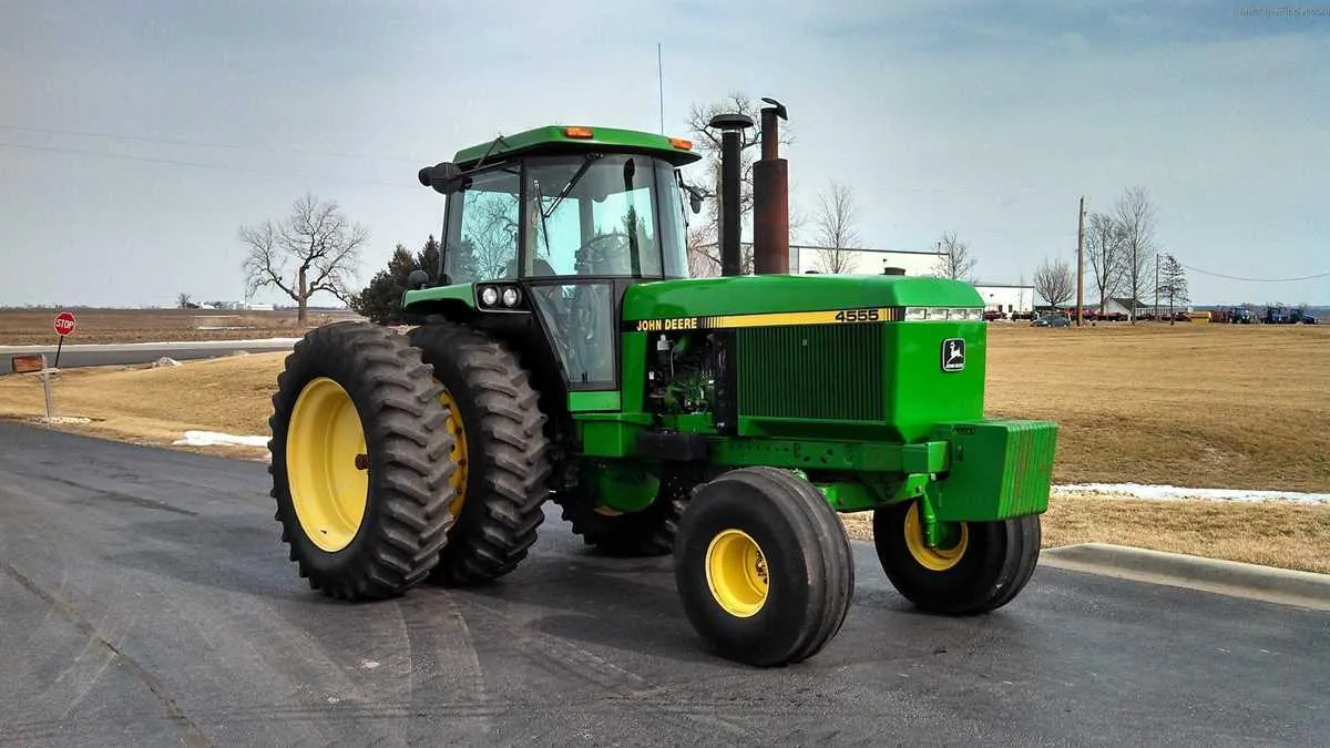 4555 john deere specs