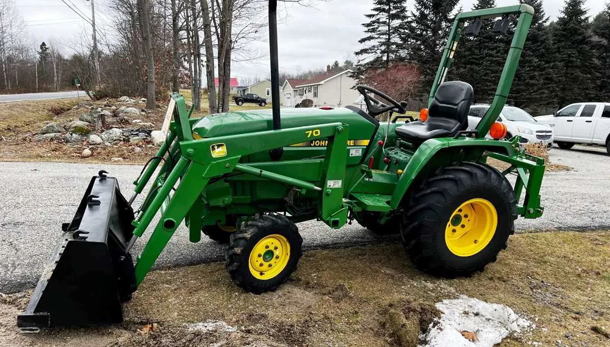 john deere 770 specs