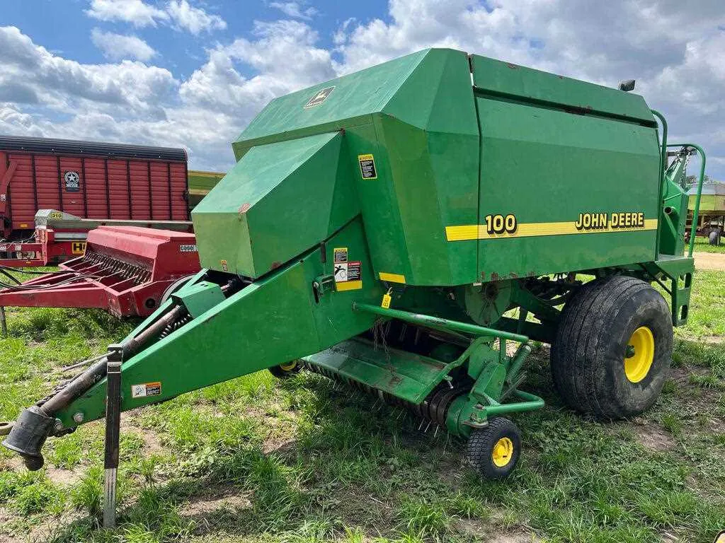 john deere 100 square baler specs