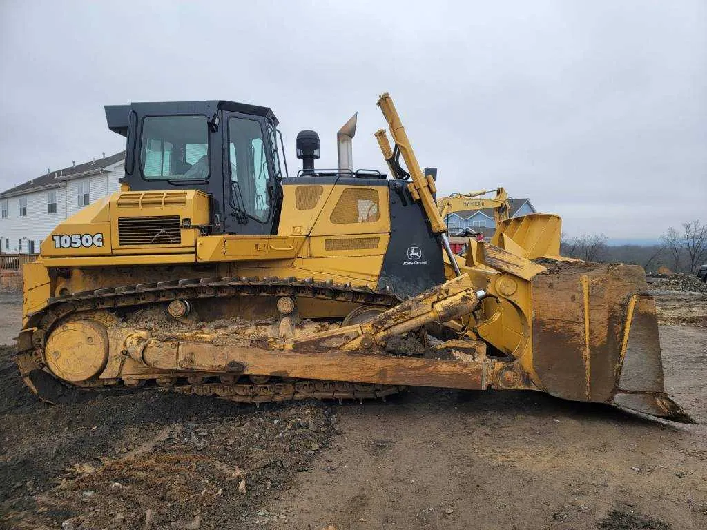 john deere 1050c specs