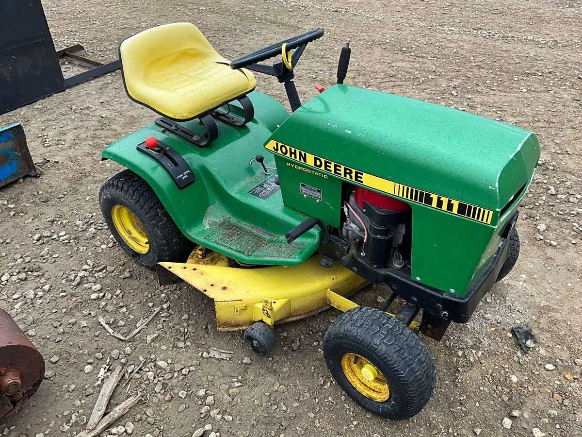 john deere 111 riding mower specs