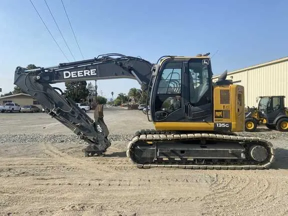 john deere 135d excavator specs