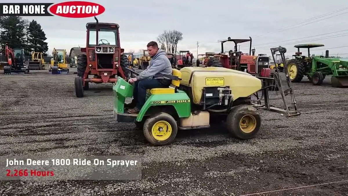 john deere 1800 utility vehicle specs