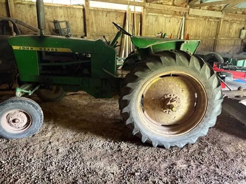 john deere 2010 gas tractor specs