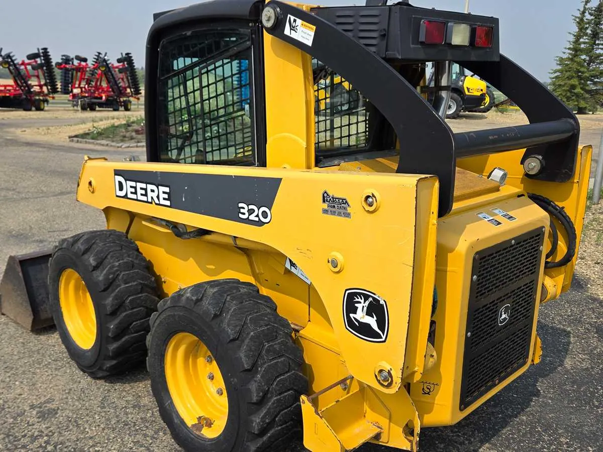 john deere 320 skid loader specs
