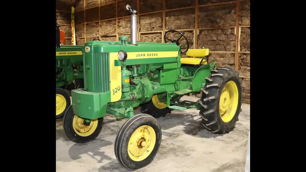 john deere 320 tractor specs