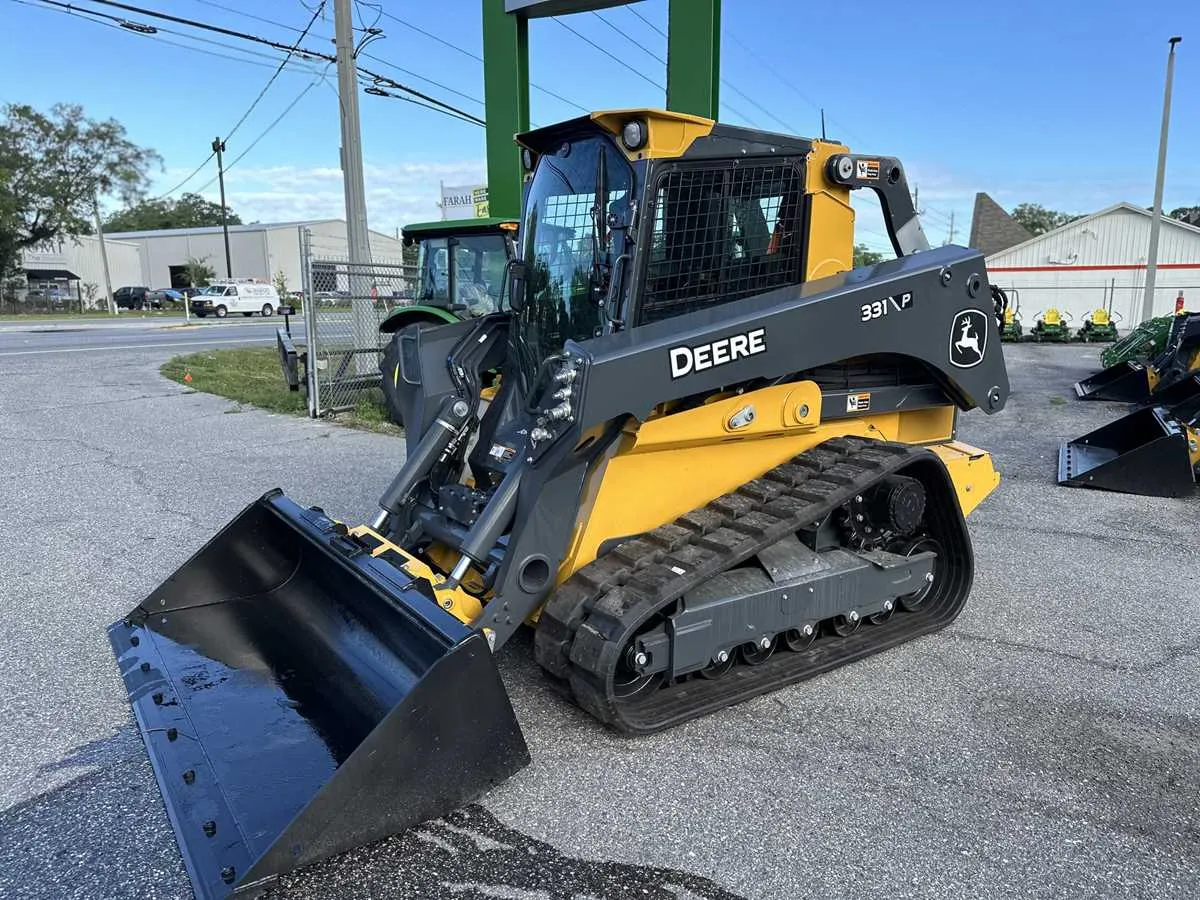 john deere 331 p specs