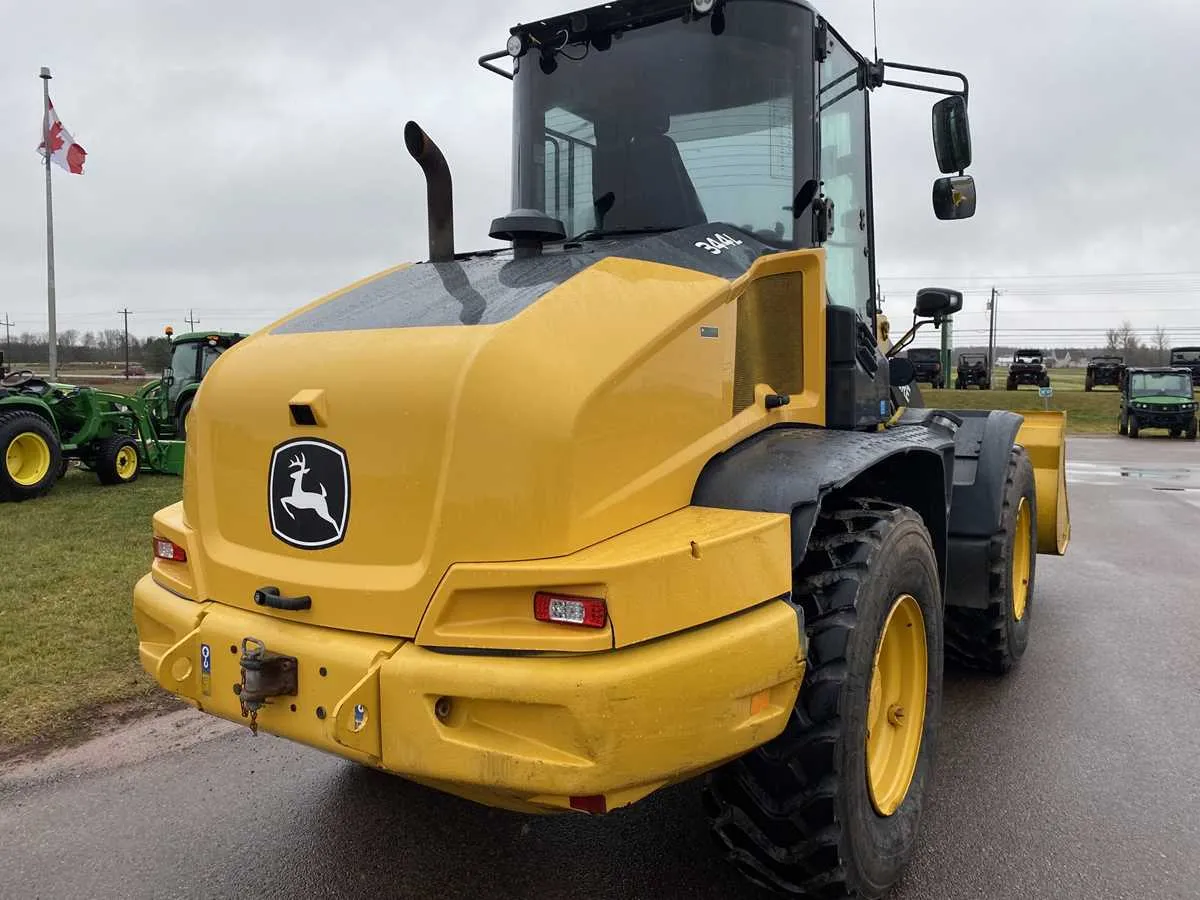 john deere 344l specs