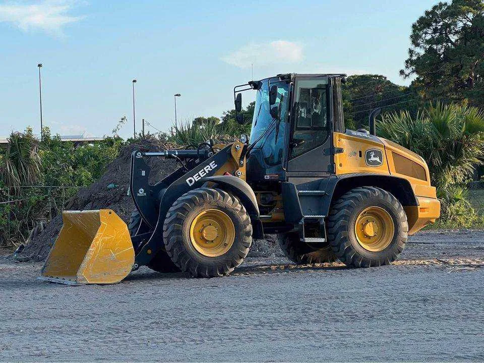 john deere 344l specs