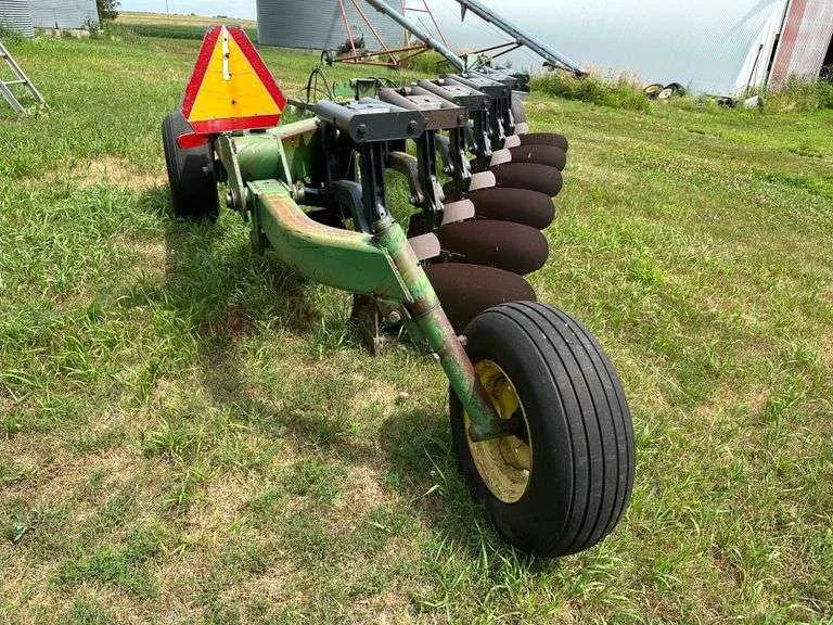 john deere 3600 plow specs