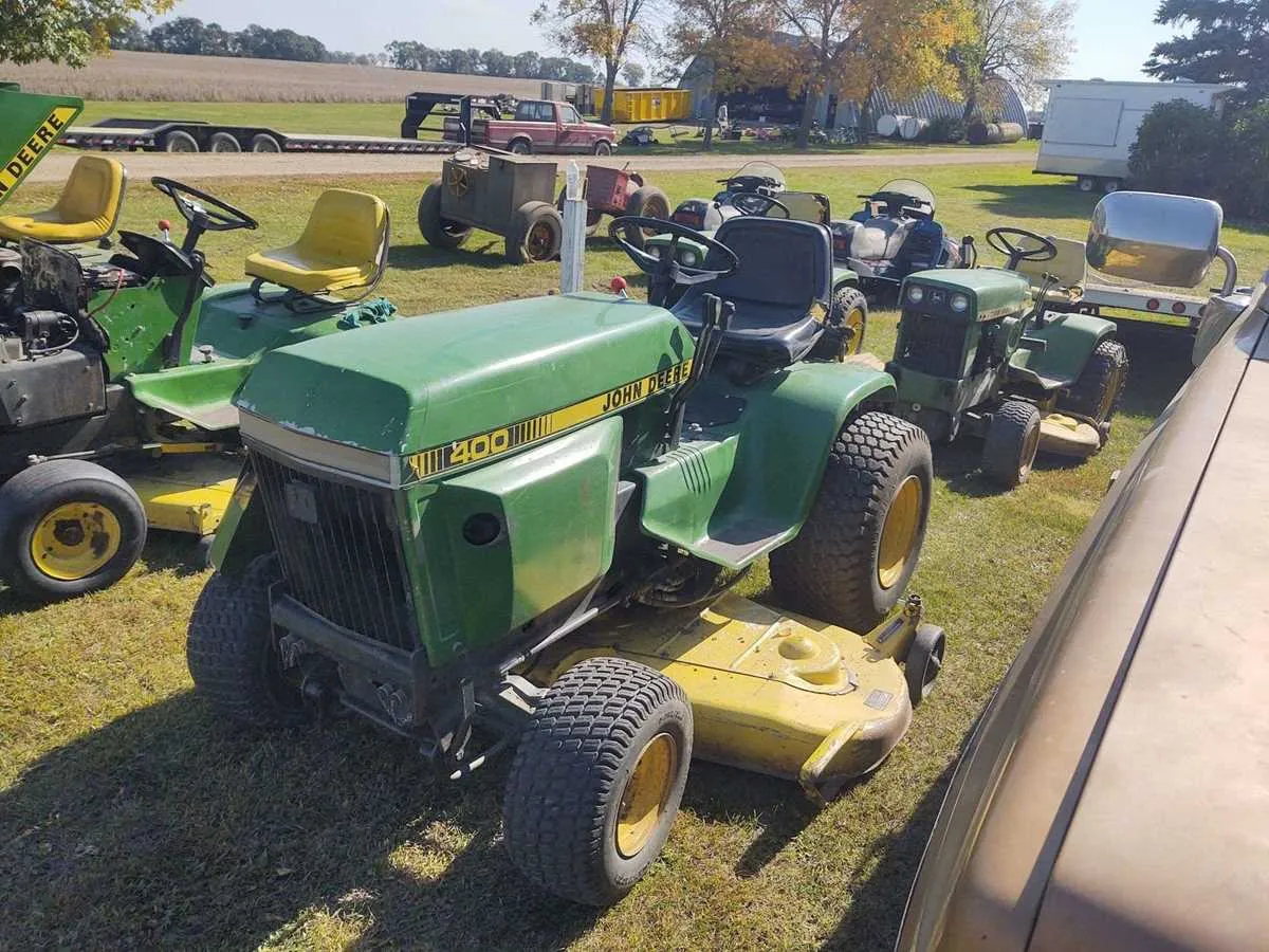 john deere 400e specs