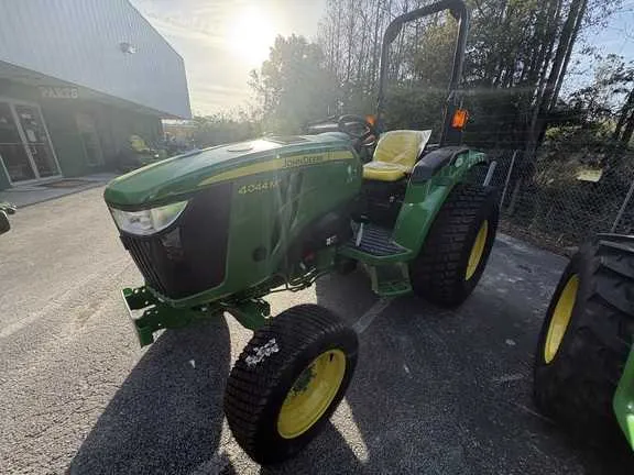 john deere 4044m tractor specs