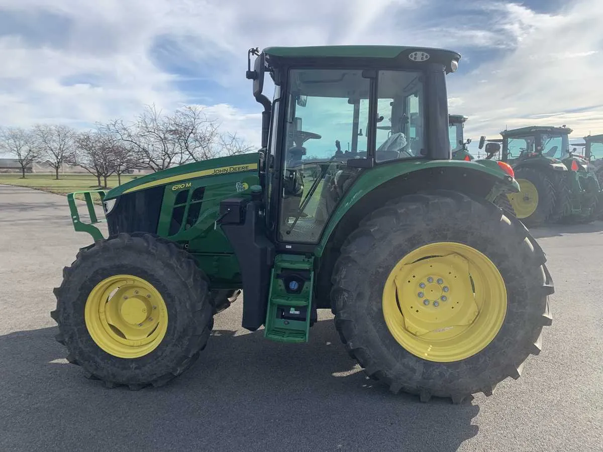john deere 6110 m specs